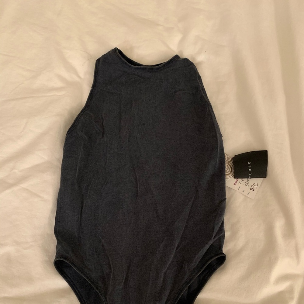 Signature8 body suit with ribbed back